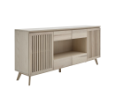 Modernes Sideboard aus hellem Holz mit Lamellentüren, offenen Fächern und Schubladen im skandinavischen Design.