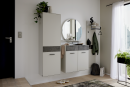 Moderner, schmaler Hochschrank in Beige mit dunklem Griff und grauem Akzent, ideal für Badezimmer oder Flur.