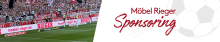 Voll besetztes Fussballstadion mit Möbel Rieger Werbebanden, daneben Schriftzug „Sponsoring“ mit Fussballgrafik.