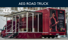 AEG Road Truck mit mobilem Showroom und KI-Rezept-Assistent, moderne Küchentechnologie unterwegs.