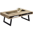 Moderner Couchtisch aus Holz mit schwarzen Metallbeinen, Ablagefu00e4chern und dekorativer Schale auf der Tischplatte.