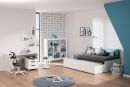 Modernes Einzelbett mit weißem Rahmen und grauer Matratze, minimalistisches Design, Schlafzimmermöbel.