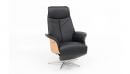 Drehbarer Relax-Sessel mit integrierter Fußstütze und verstellbarer Rückenlehne.