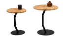 Runder Beistelltisch aus Holz mit schwarzem Metallgestell und Glas auf der Tischplatte, modernes Design.
