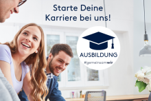 Junge Menschen lächeln im Büro, Text: „Starte Deine Karriere bei uns! Ausbildung #gemeinsamwir“, Ausbildung Werbung.
