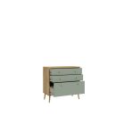 Kommode aus Holz mit drei offenen, grünen Schubladen, modern, skandinavisches Design, auf Holzfüßen.