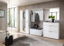 Modernes Flurmöbel-Set in Weiß mit Spiegel, Garderobe, Bank, Kommode und Dekoration, ideal für den Eingangsbereich.