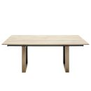 Schöner Wohnen Esstisch Cross Moderner Esstisch aus hellem Holz mit rechteckiger Tischplatte und schwarzen Metallbeinen, minimalistisch designt.