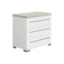 Weiße Kommode mit drei Schubladen, silbernen Griffen und Holzplatte, modernes Design, Stauraum Möbel.