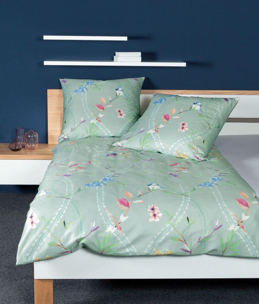 moments Mako-Satin Bettwäsche 240x220-2x80x80cm mineralgrün moments Mako-Satin Bettwäsche 240x220-2x80x80cm mineralgrün