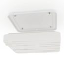 Quadratische LED-Deckenleuchte in Weiß, geöffnet, zeigt Montageplatte und Gehäuse für moderne Innenbeleuchtung.