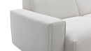 Detailaufnahme eines modernen, hellgrauen Cordsofas mit breiter Armlehne und feiner Rillenstruktur.