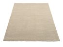 Beiger Hochflor-Teppich rechteckig, weiche Oberfläche, moderner Wohnzimmerteppich, gemütliche Wohnraumdekoration